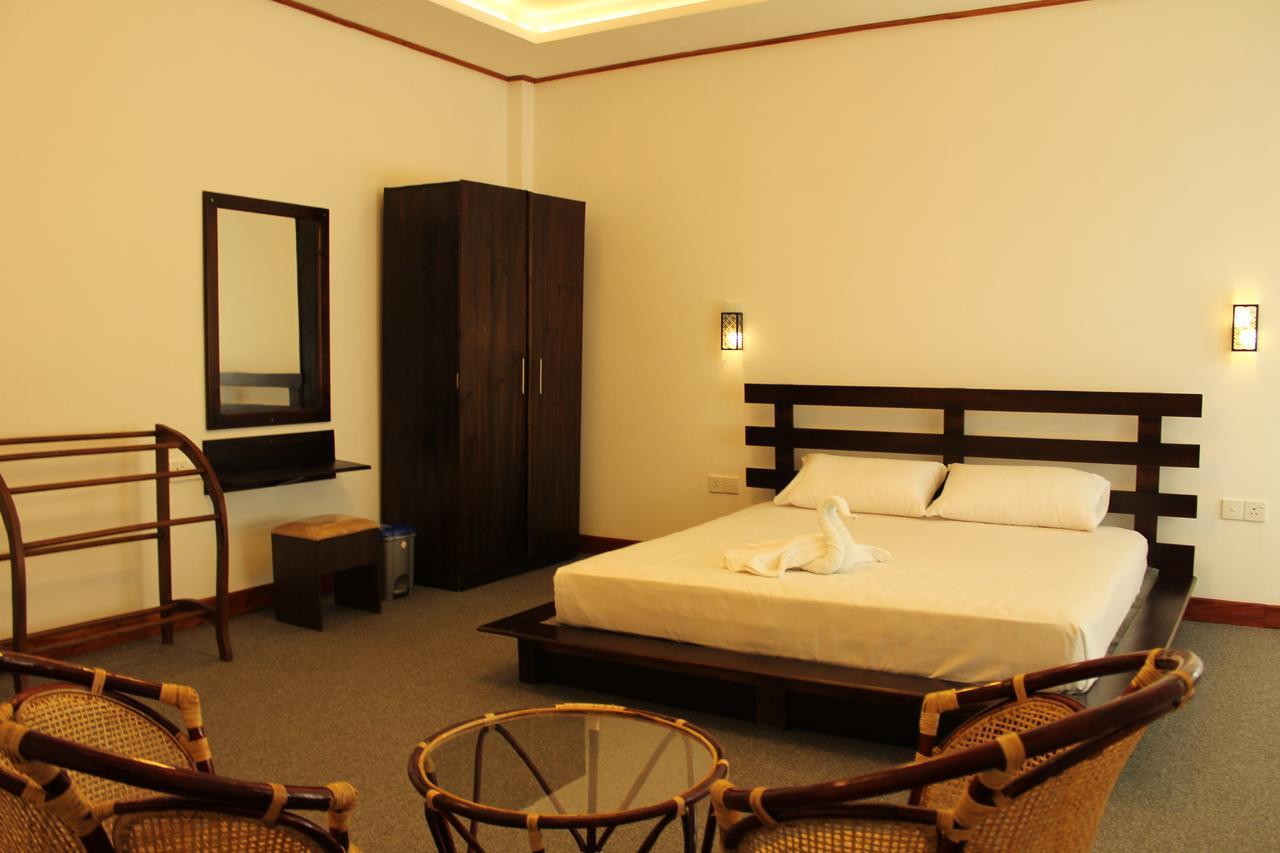 Nico Lagoon Hotel Negombo Exterior foto