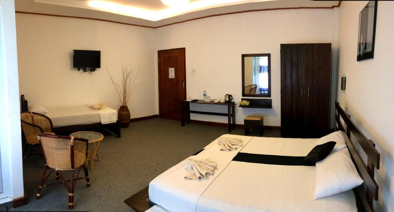 Nico Lagoon Hotel Negombo Exterior foto